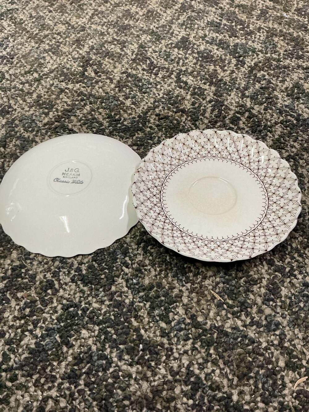 J & G Meakin England Classic White Brown Lattice Pattern Saucer